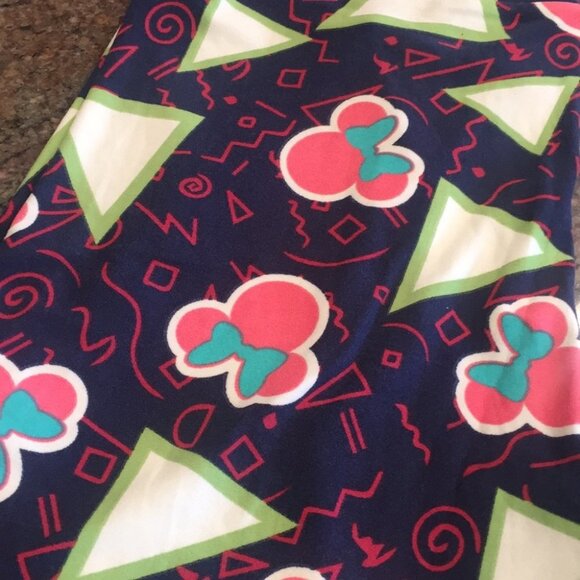 OS NWOT LuLaRoe Leggings Disney F02 621 - Picture 2 of 3